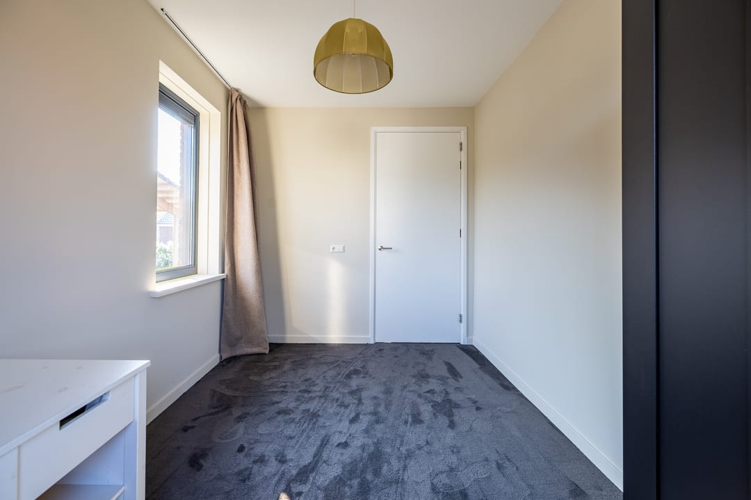 Photo 38 of Asterstraat 111