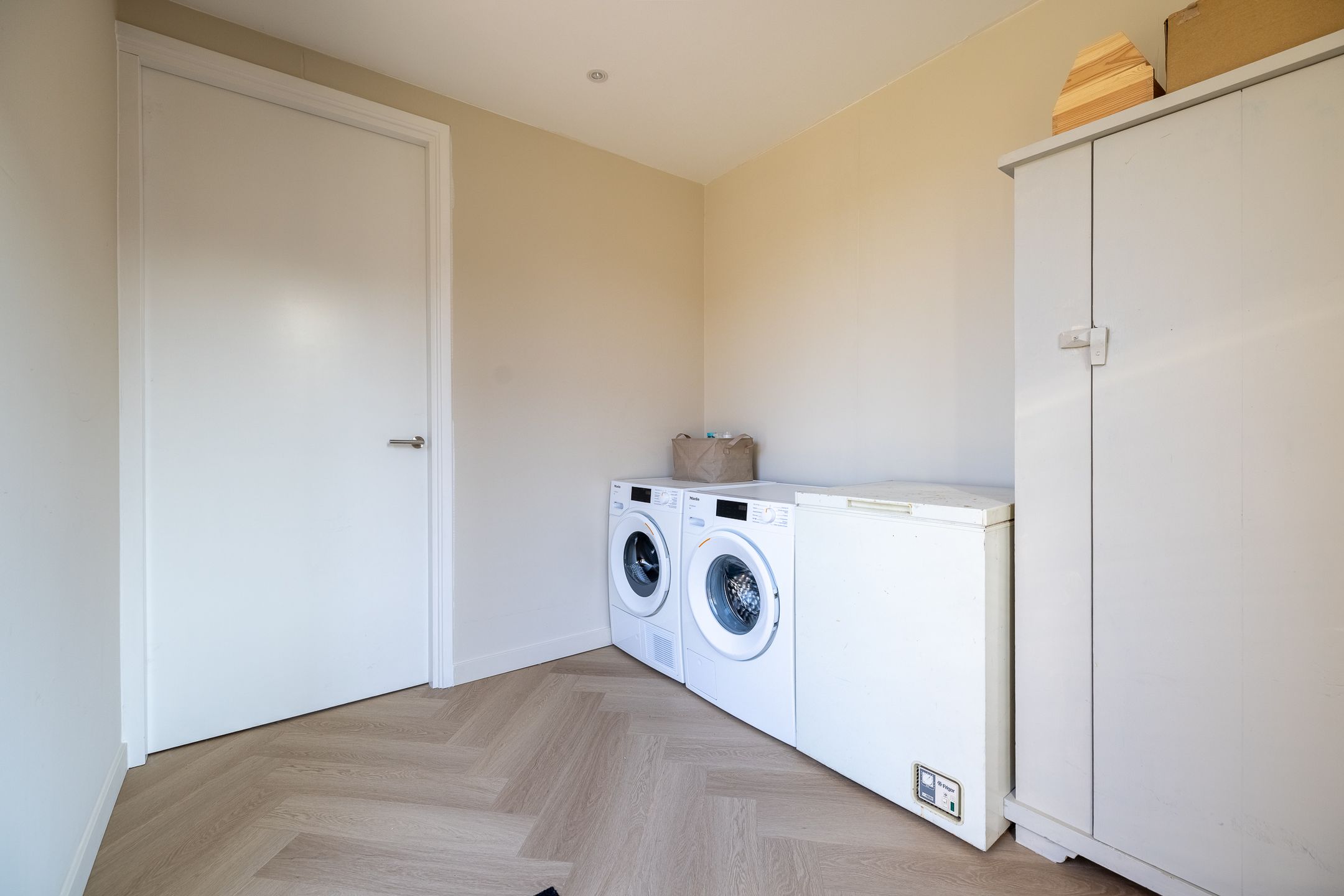 Photo 27 of Asterstraat 111