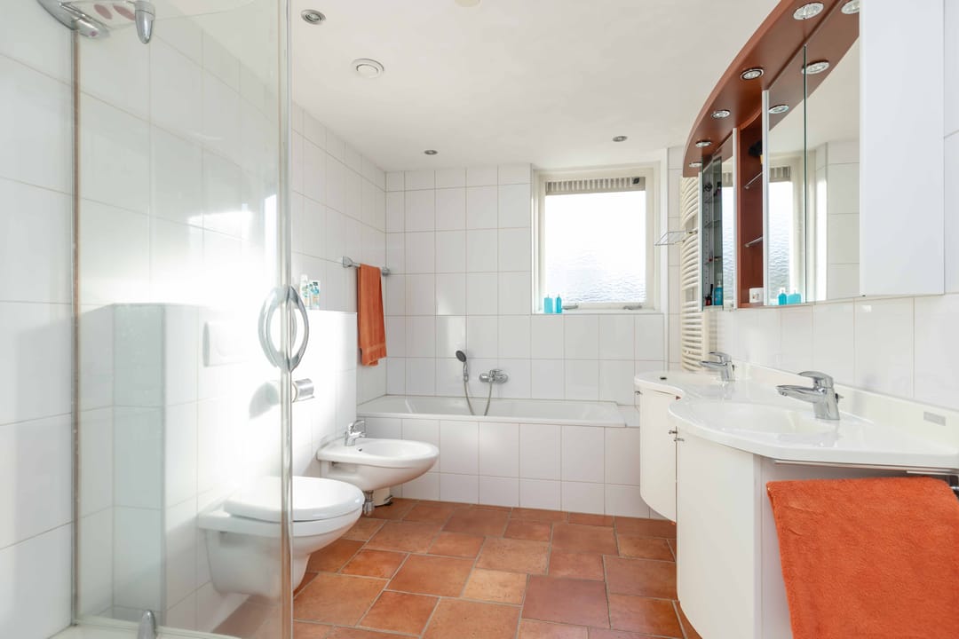 Photo 32 of Pieter de Hooghstraat 35