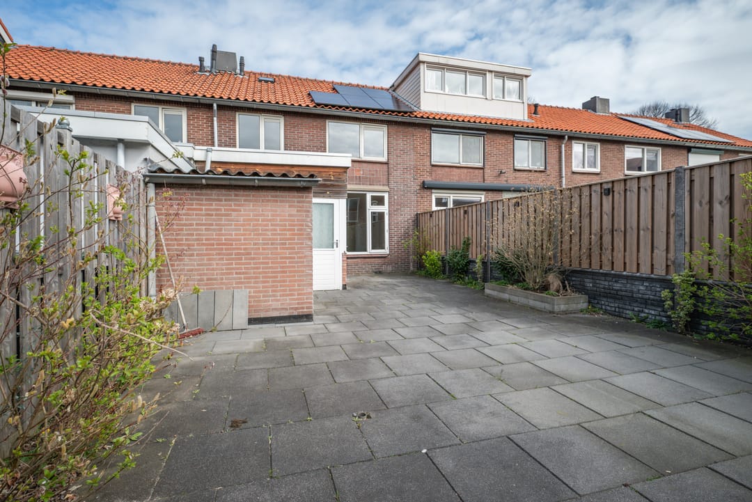 Photo 38 of Oranjestraat 48