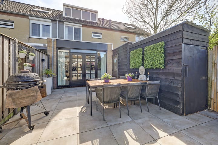 Foto 5 van Betsy Westendorp-Osieckstraat 3