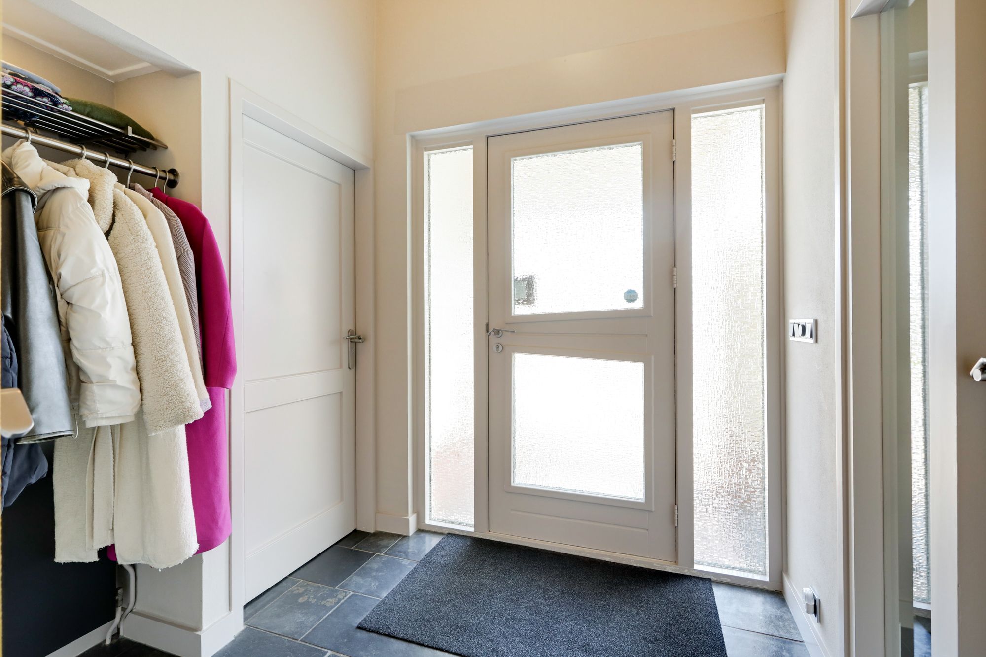 Foto 15 van Debbeshoek 14-B