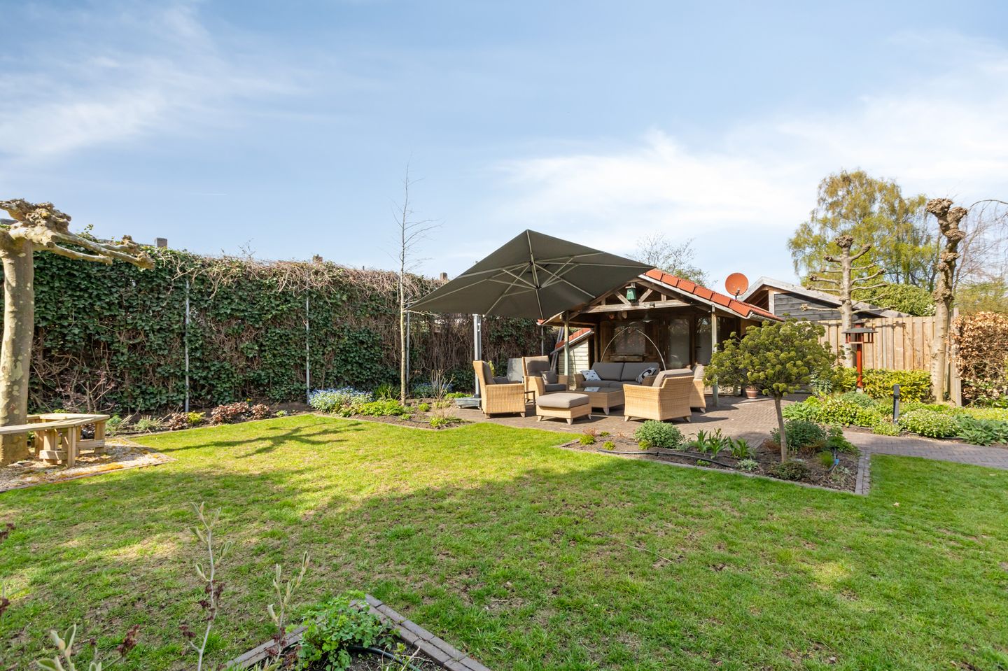 Foto 64 van Debbeshoek 14-B