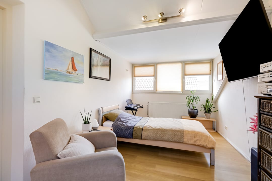 Foto 38 van Debbeshoek 14-B