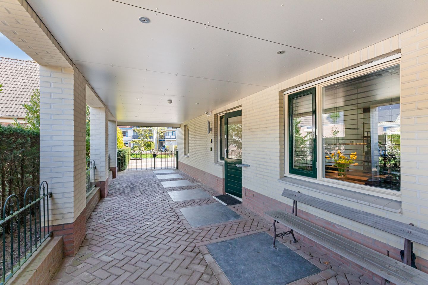 Foto 74 van Debbeshoek 14-B