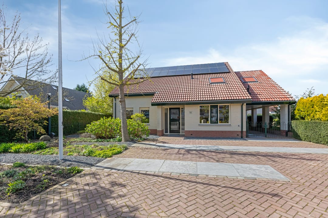 Foto 8 van Debbeshoek 14-B