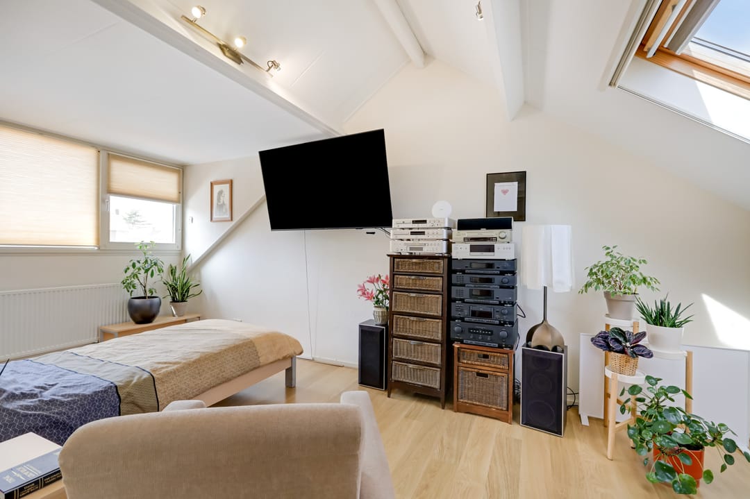 Foto 37 van Debbeshoek 14-B