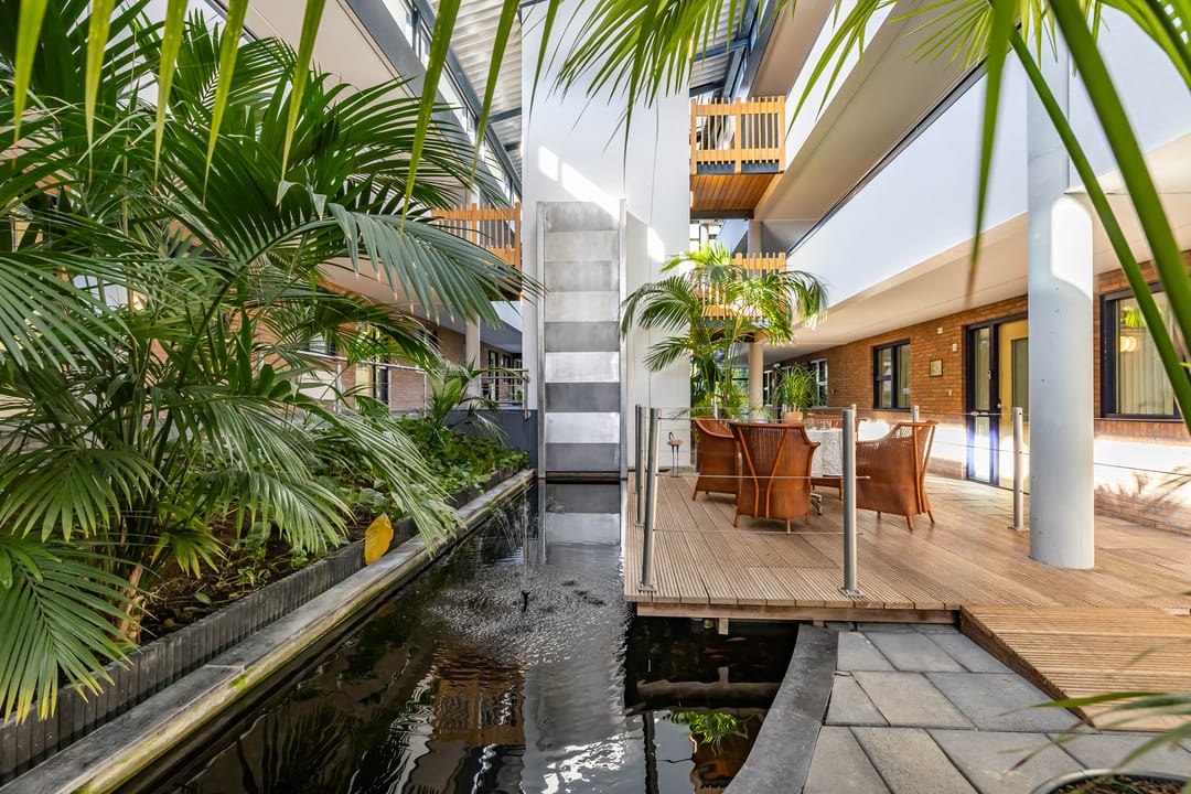 Photo 11 of Tynaarlosestraat 30-A