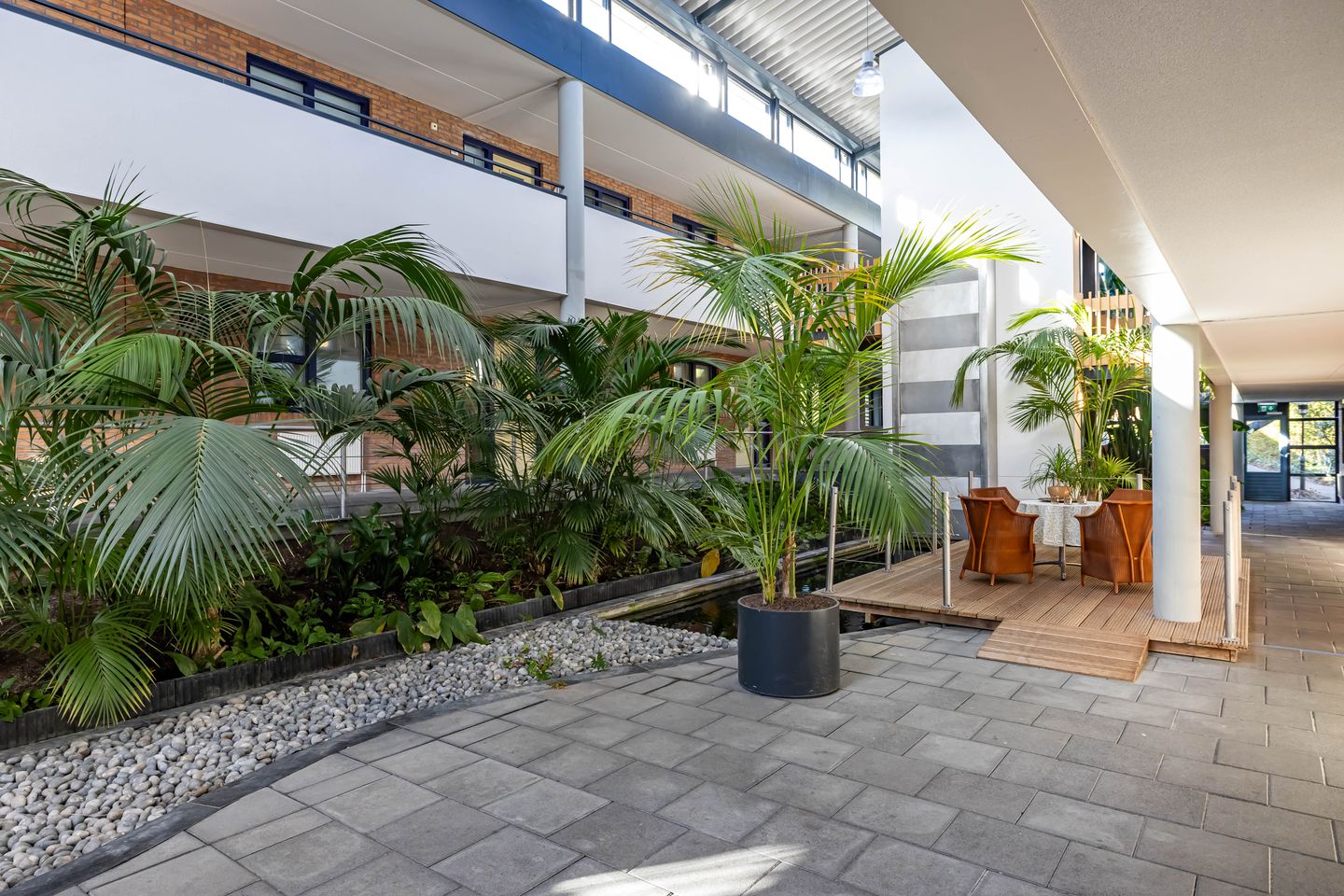 Photo 10 of Tynaarlosestraat 30-A