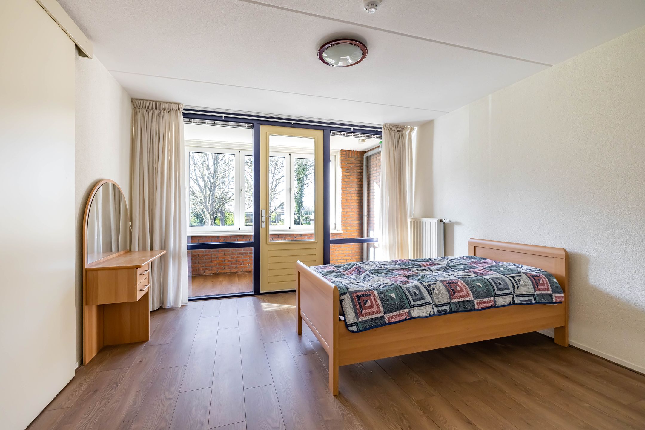 Photo 39 of Tynaarlosestraat 30-A