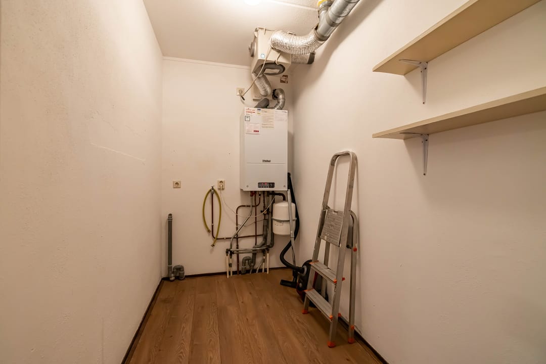 Photo 31 of Tynaarlosestraat 30-A