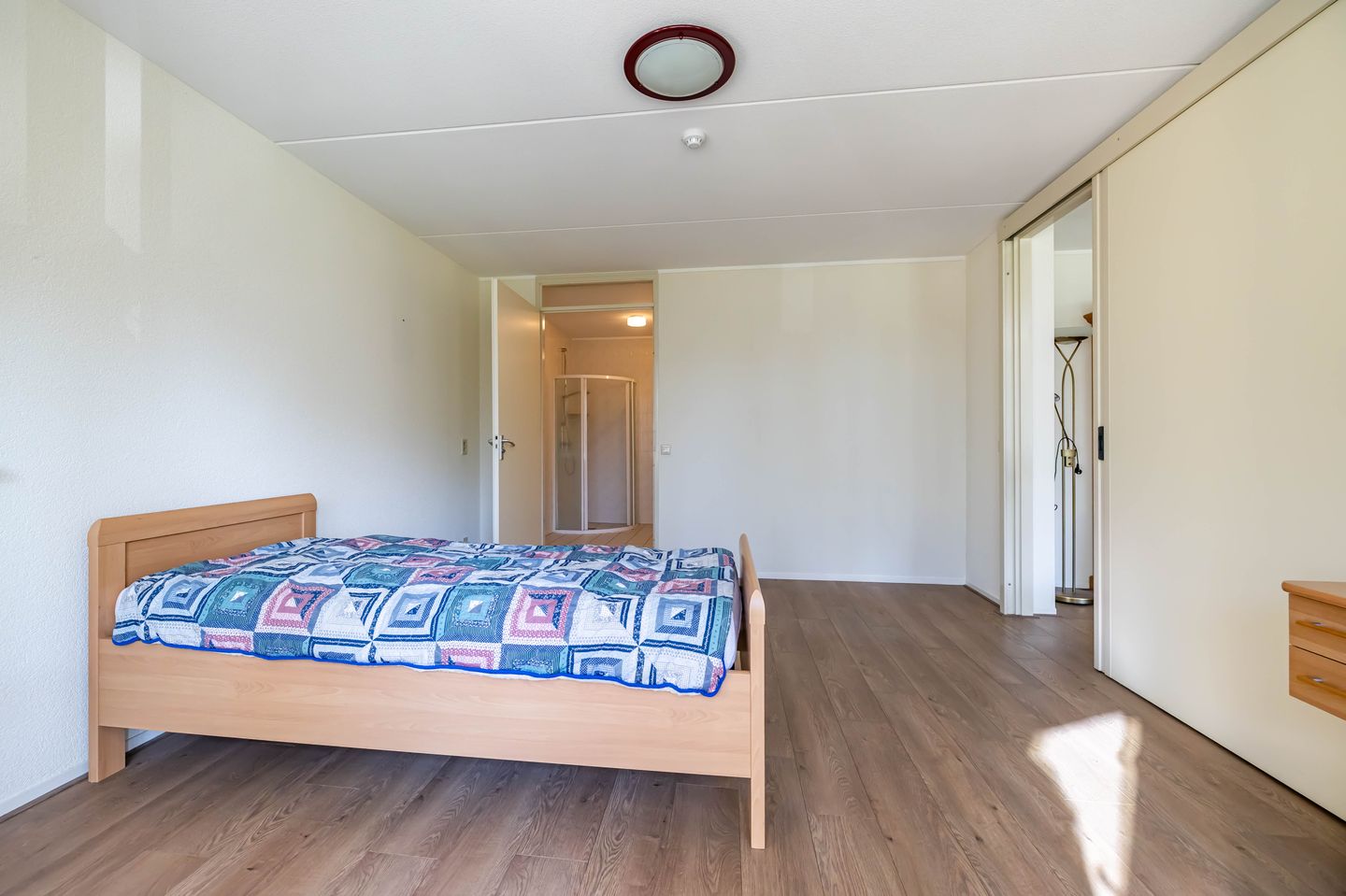 Photo 40 of Tynaarlosestraat 30-A