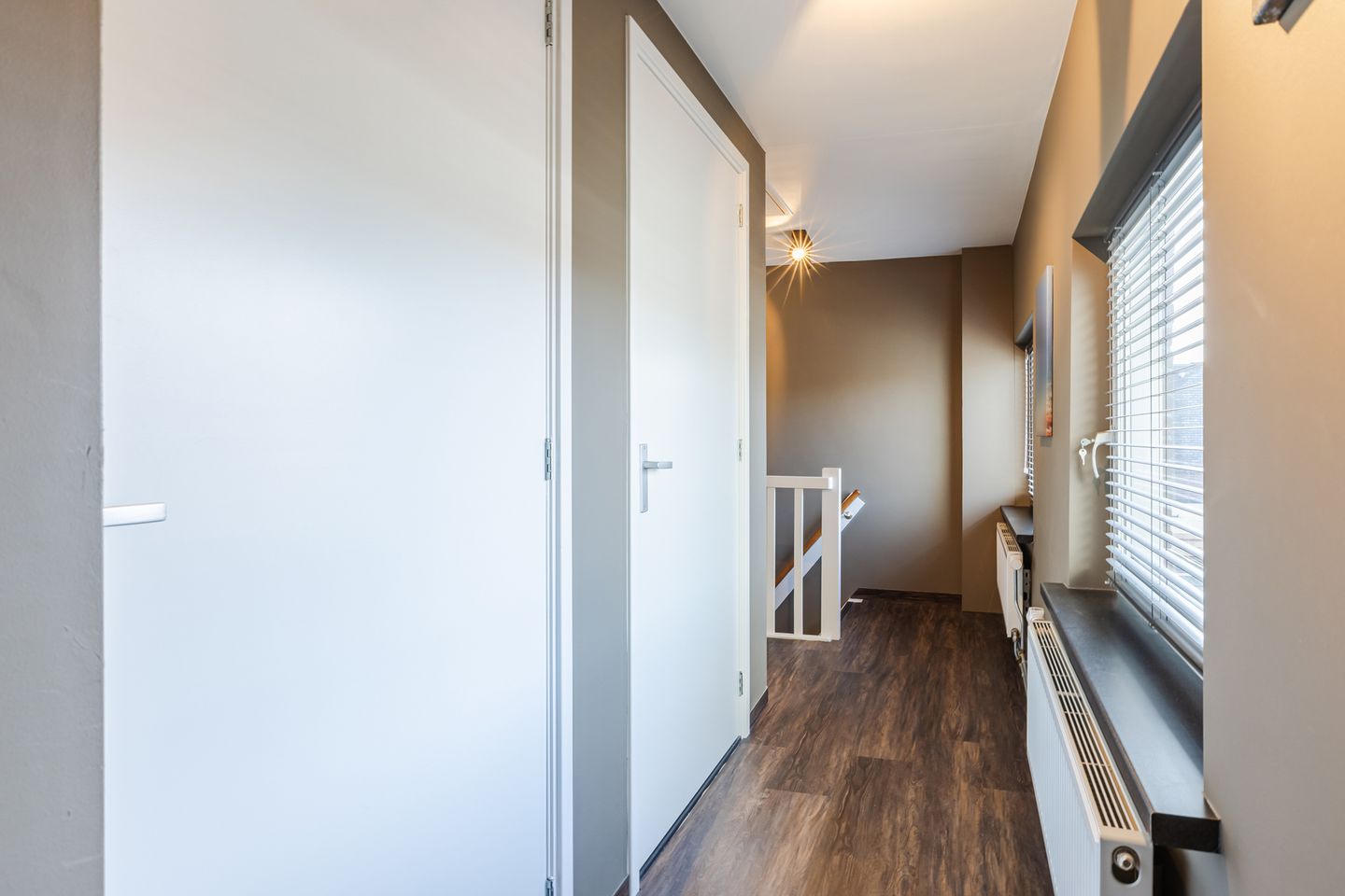 Foto 19 van Min. Aalberselaan 2