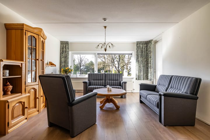 Photo 2 of Tynaarlosestraat 30-A