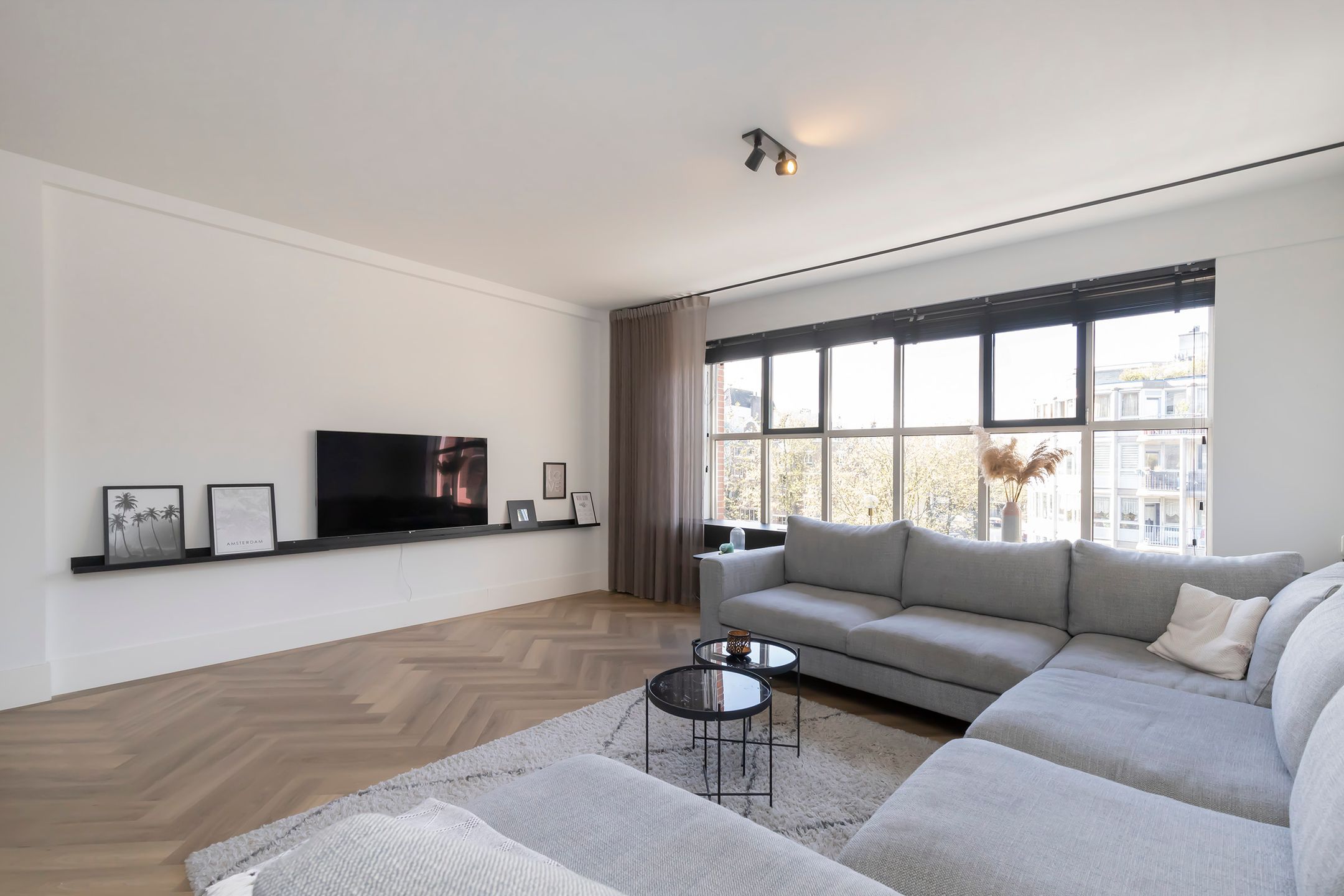 Photo 3 of Waterlooplein 5-B