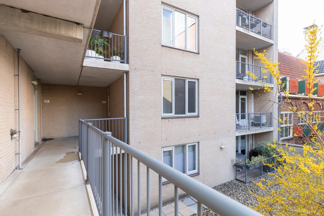 Foto 38 van Waterlooplein 5-B