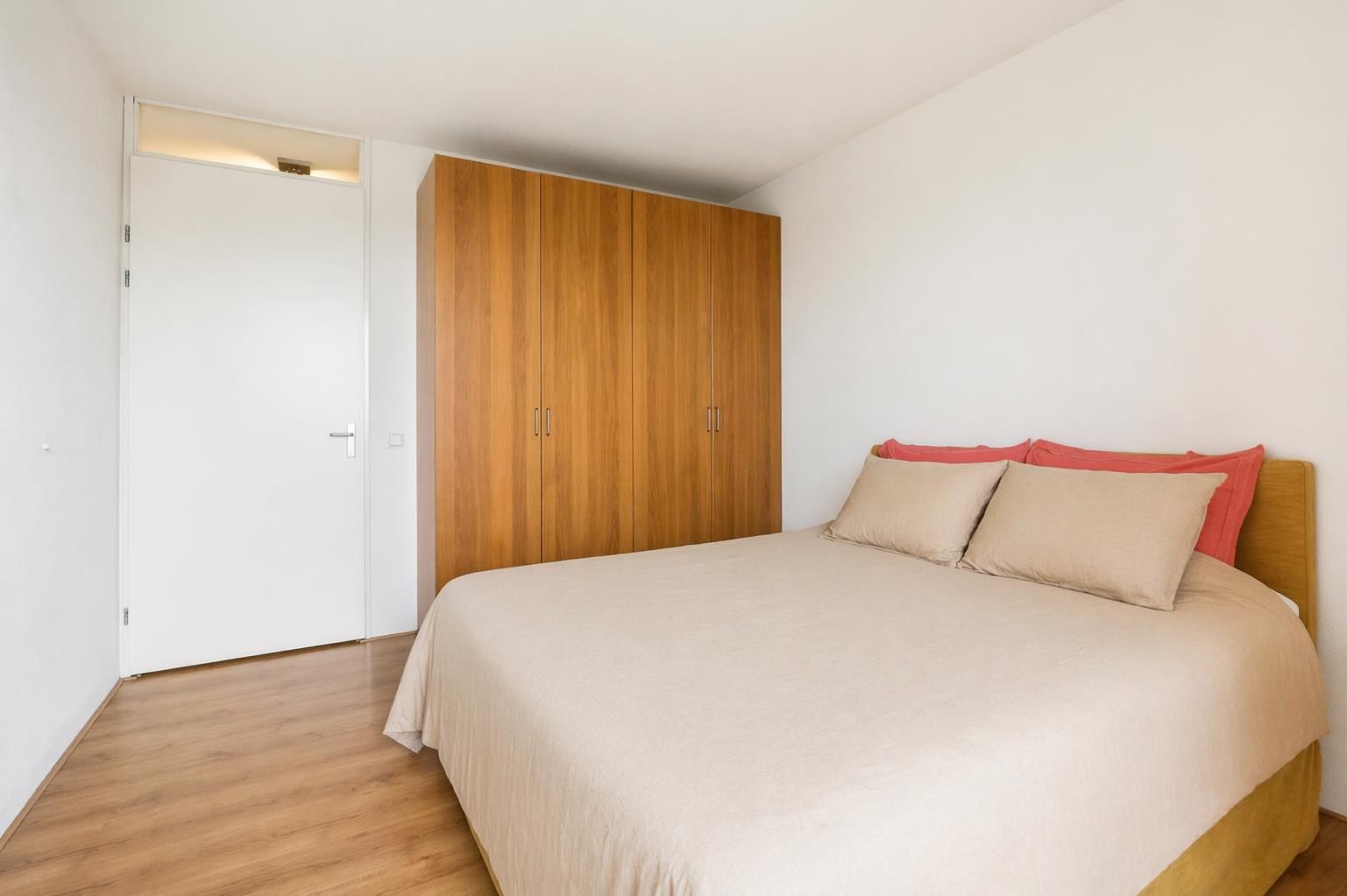 Foto 21 van Osdorper Ban 647