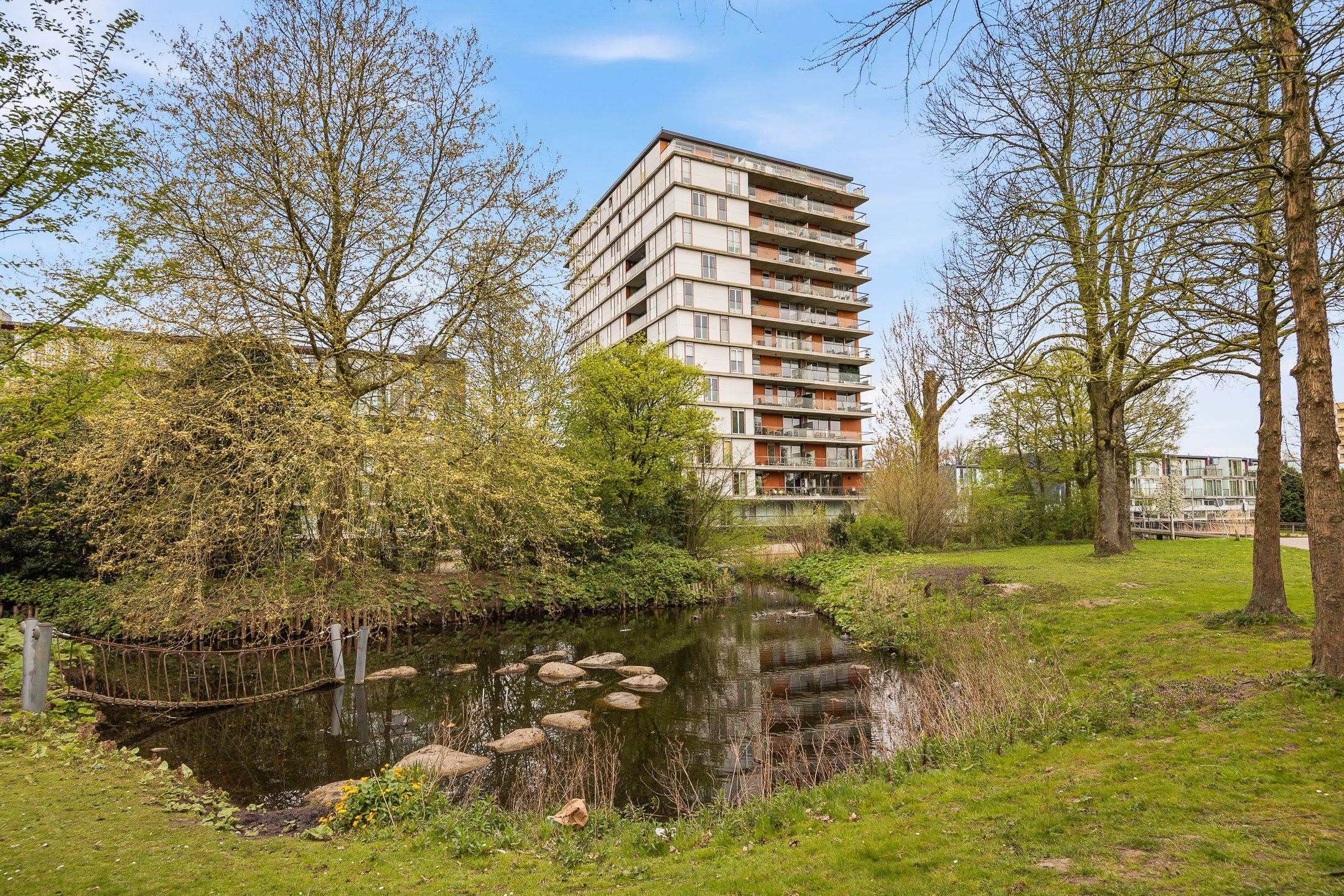 Foto 27 van Osdorper Ban 647