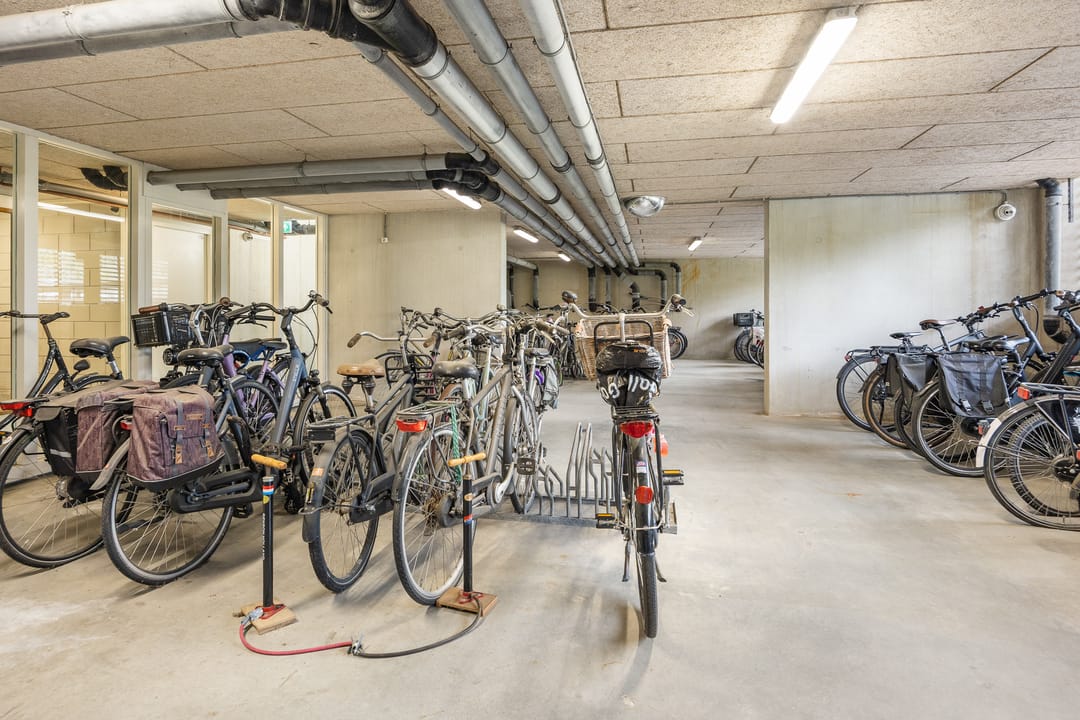 Foto 31 van Osdorper Ban 647