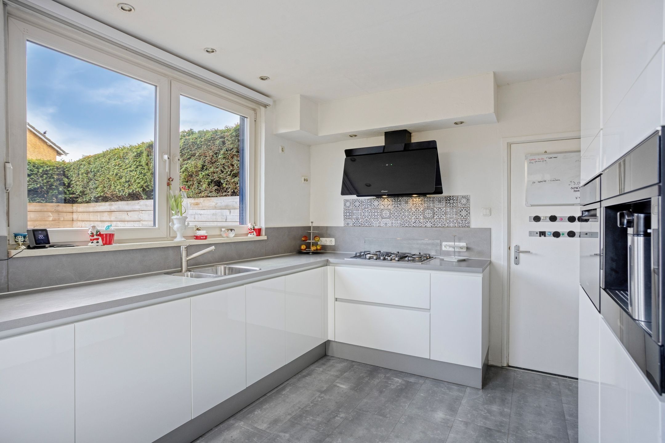 Well-maintained semi-detached house with 4 bedrooms, garage and solar panels in Buchten — 18