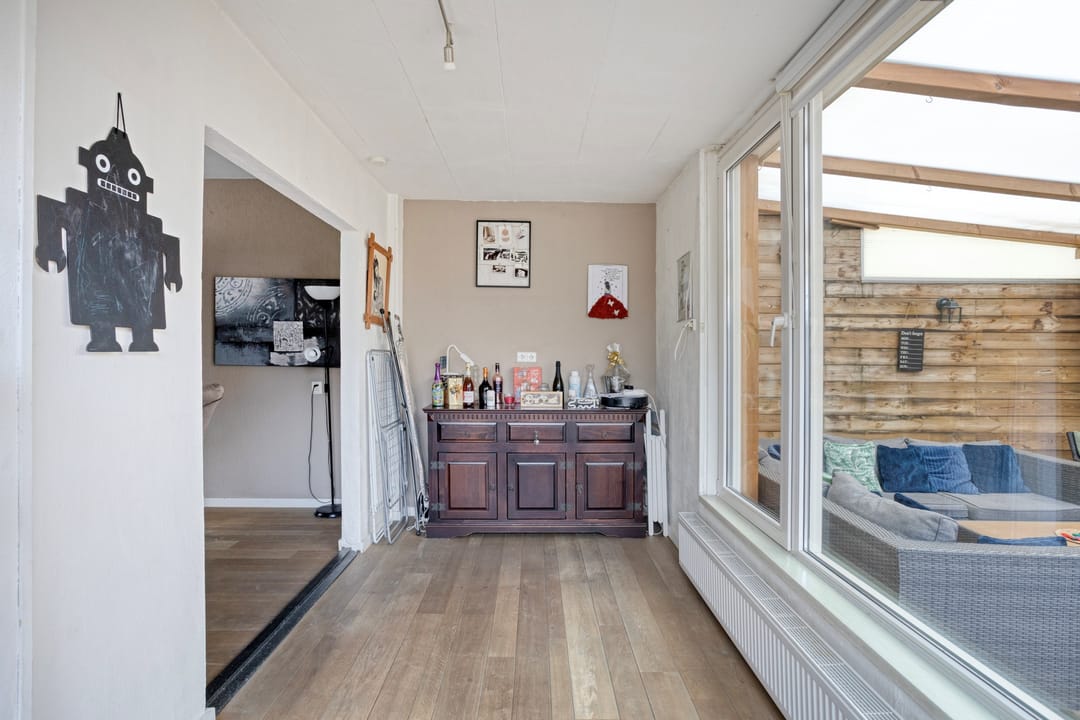 Well-maintained semi-detached house with 4 bedrooms, garage and solar panels in Buchten — 16