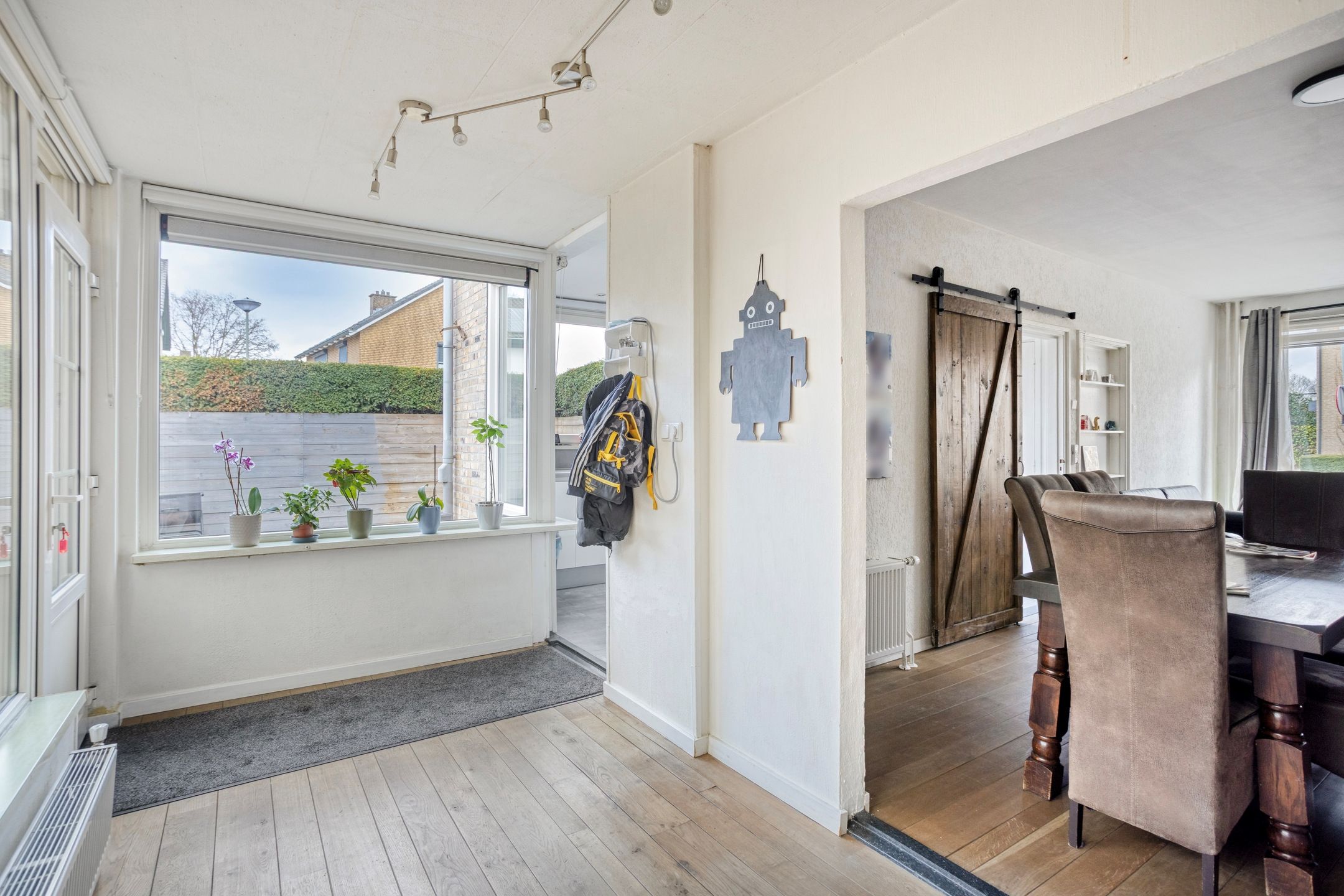 Well-maintained semi-detached house with 4 bedrooms, garage and solar panels in Buchten — 15