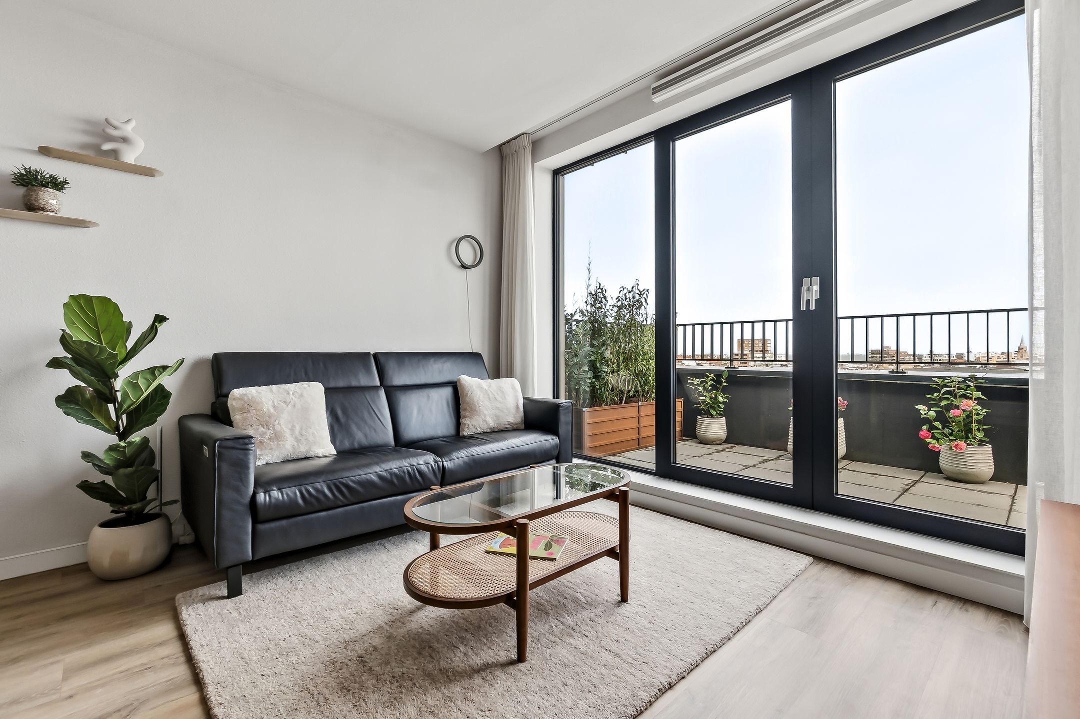 Foto 9 van Zeesluisweg 62-D