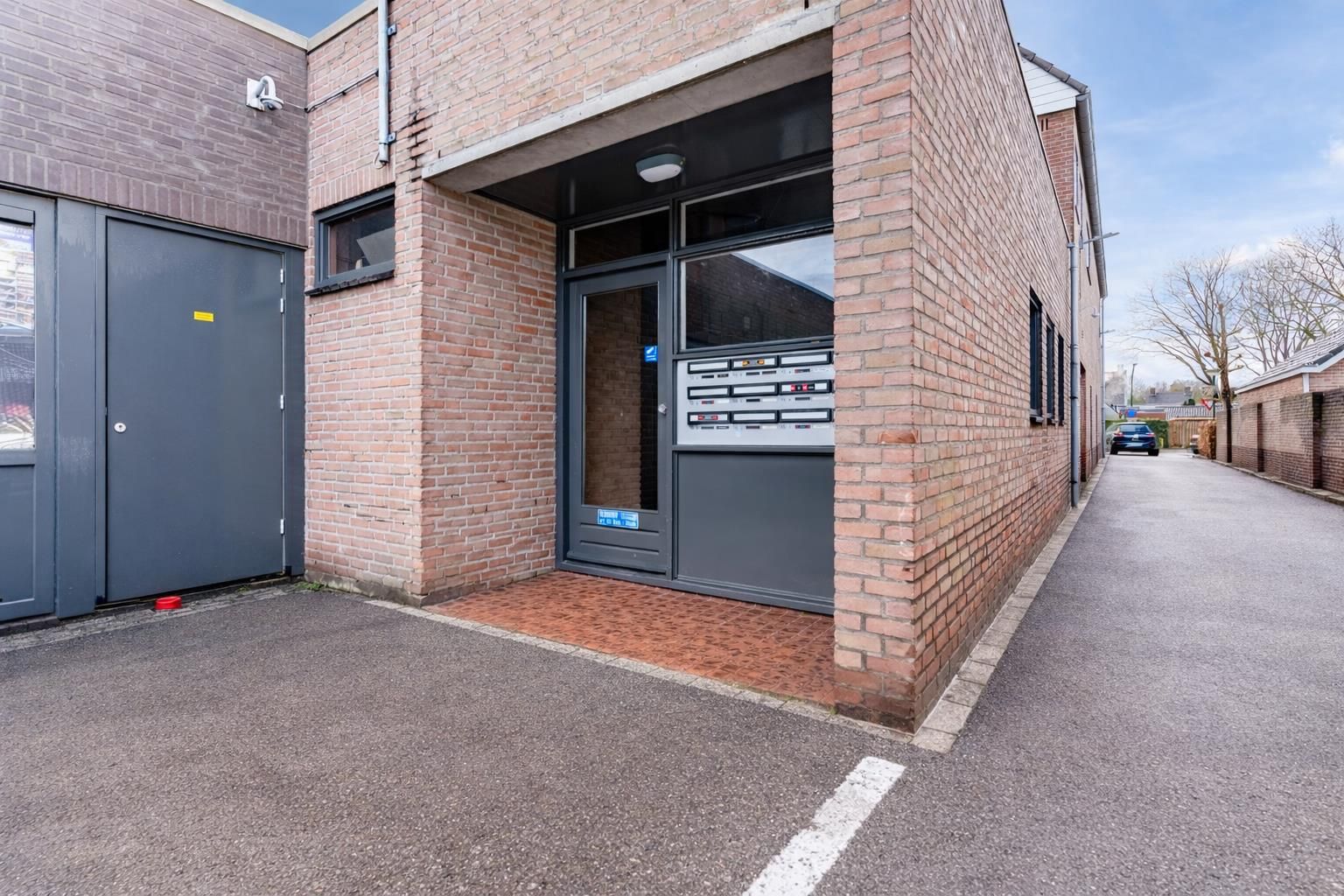 Photo 24 of Willibrorduslaan 10-E