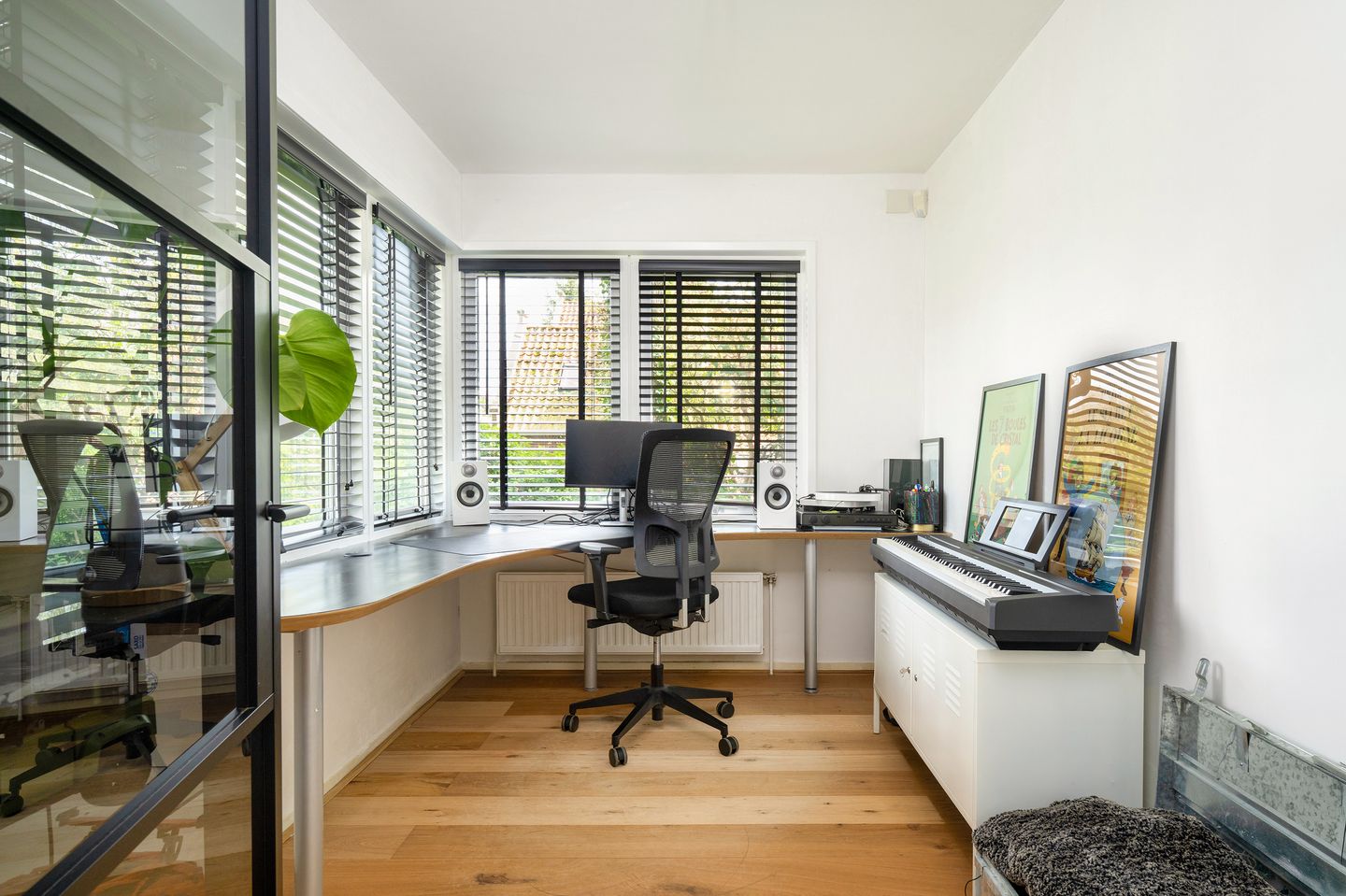 Foto 14 van Rozenlaantje 1