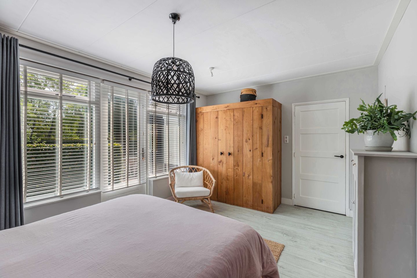 Foto 25 van Straatweg 34