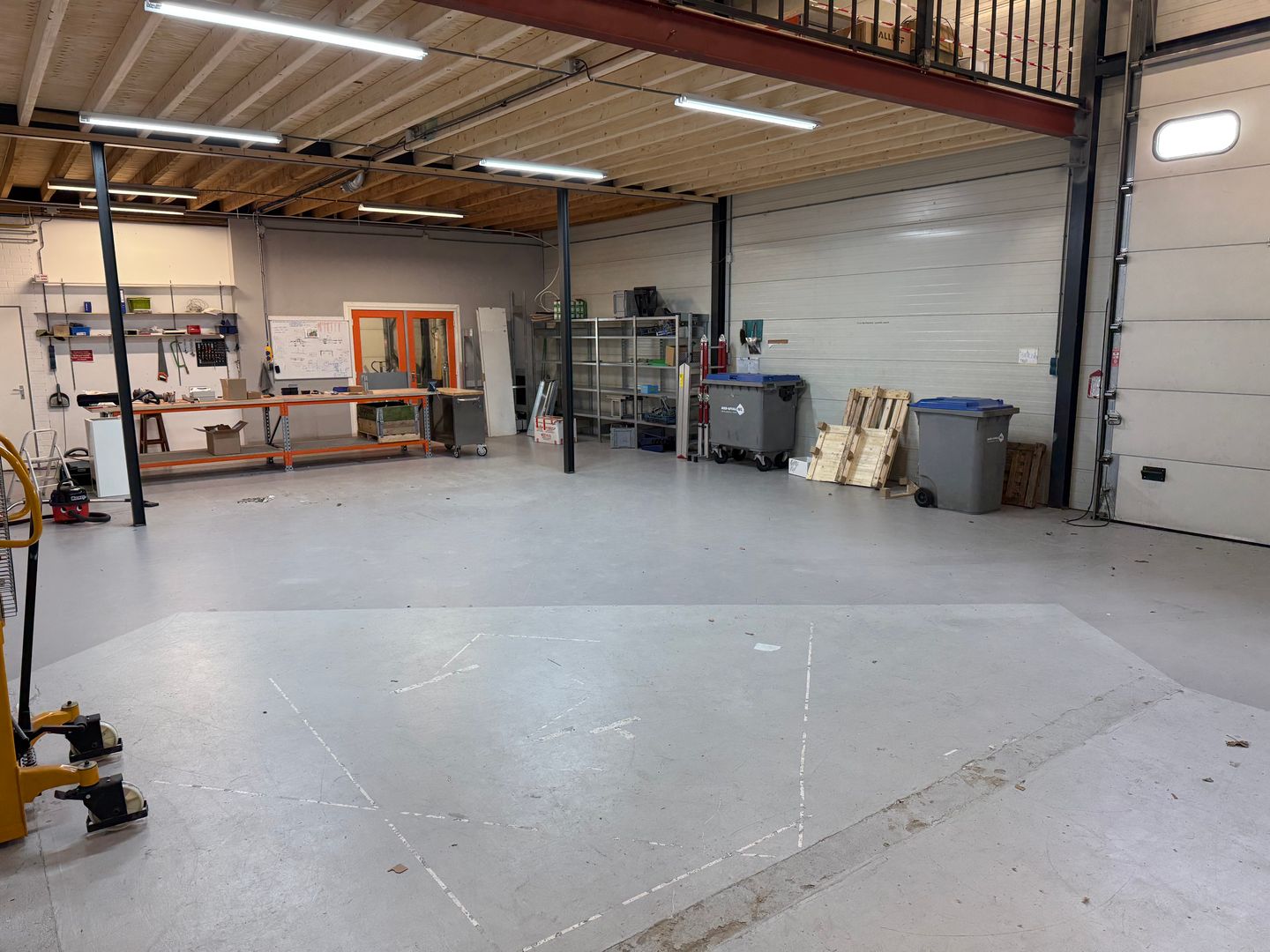 View photo 4 of Spuiweg 22-h