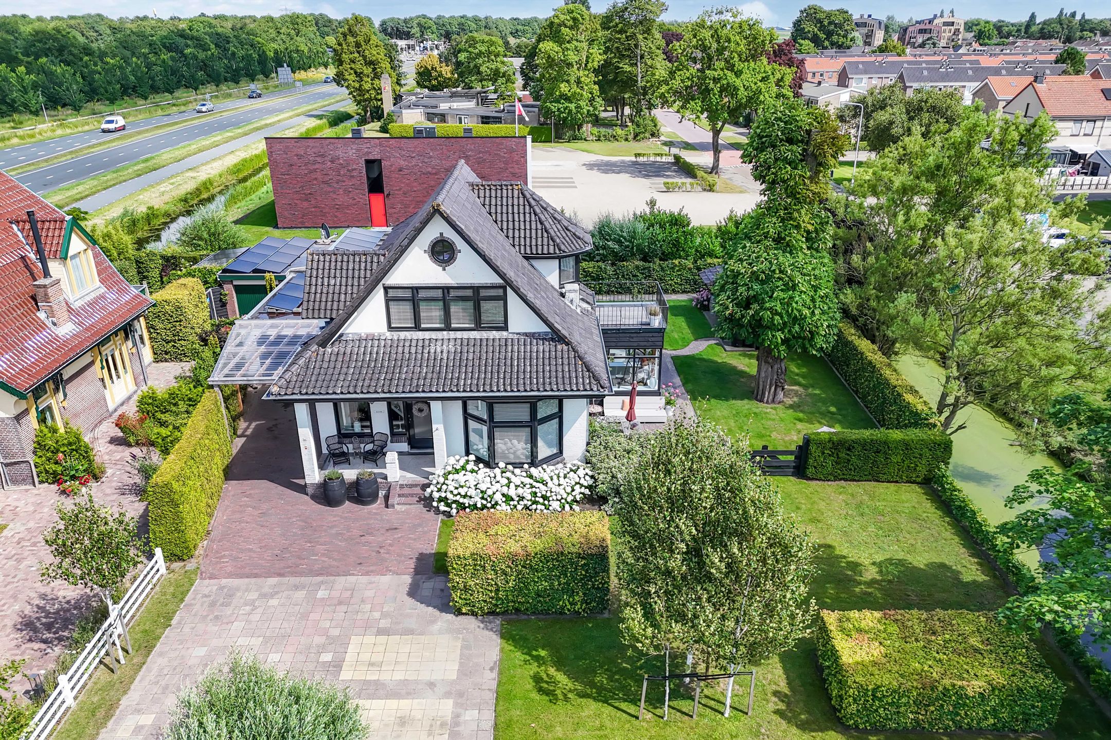 Foto 75 van Straatweg 34