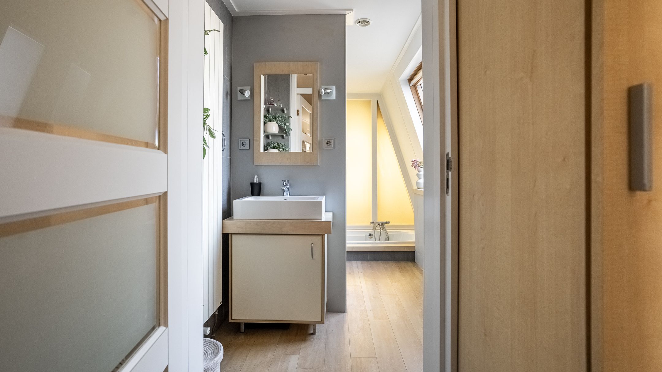 Photo 21 of Rozenstraat 18