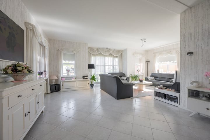 Foto 2 van Drie Morgenland 1-B