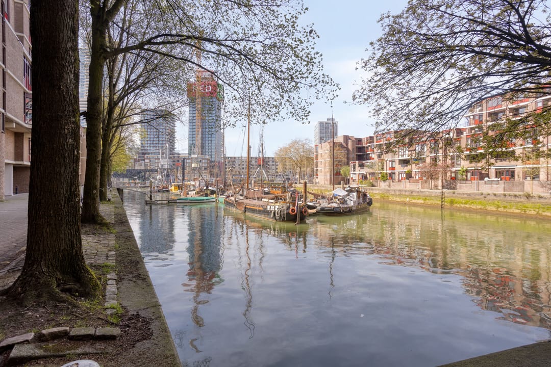 Spacious three-room apartment with south-facing balcony in Rotterdam centre — 31