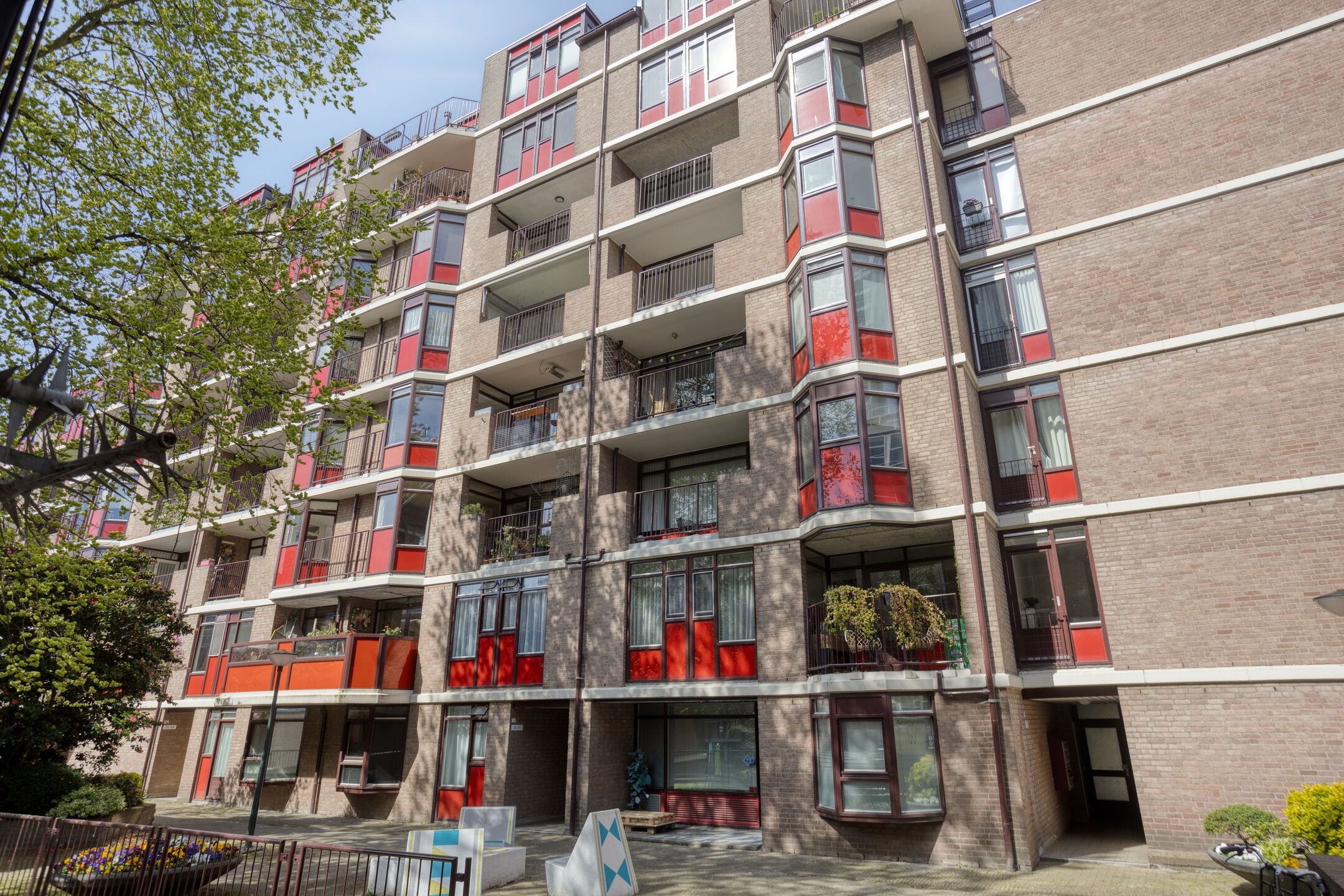Spacious three-room apartment with south-facing balcony in Rotterdam centre — 36