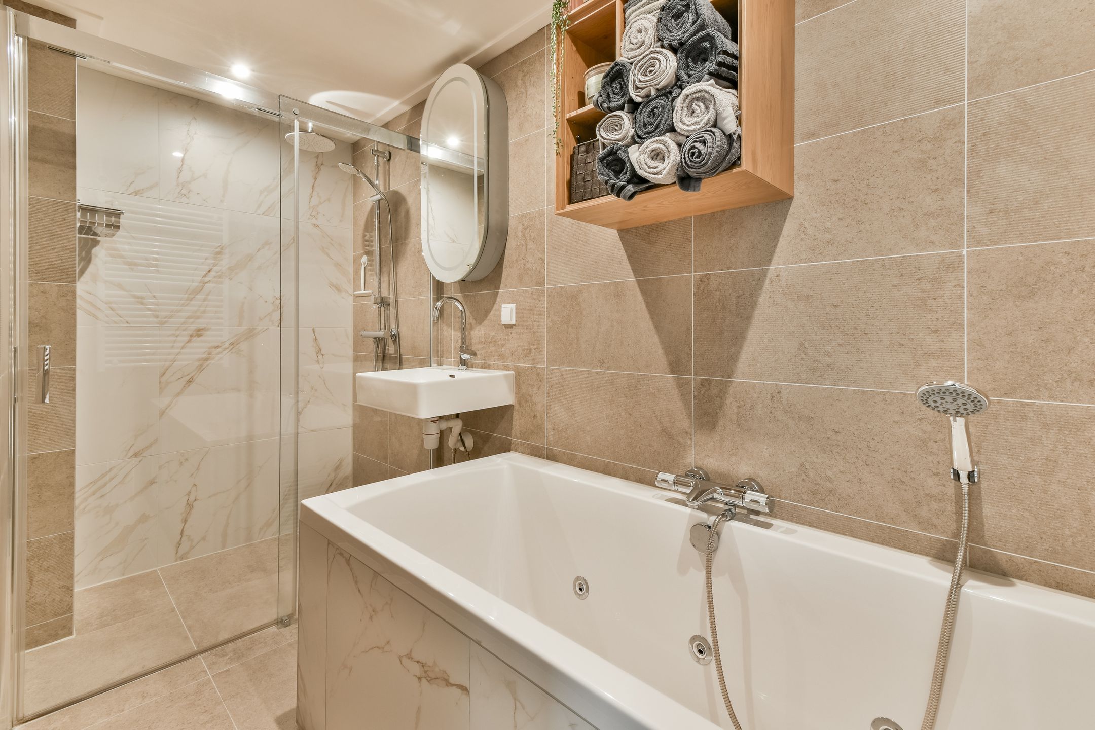 Photo 3 of Frans Halsstraat 5-B