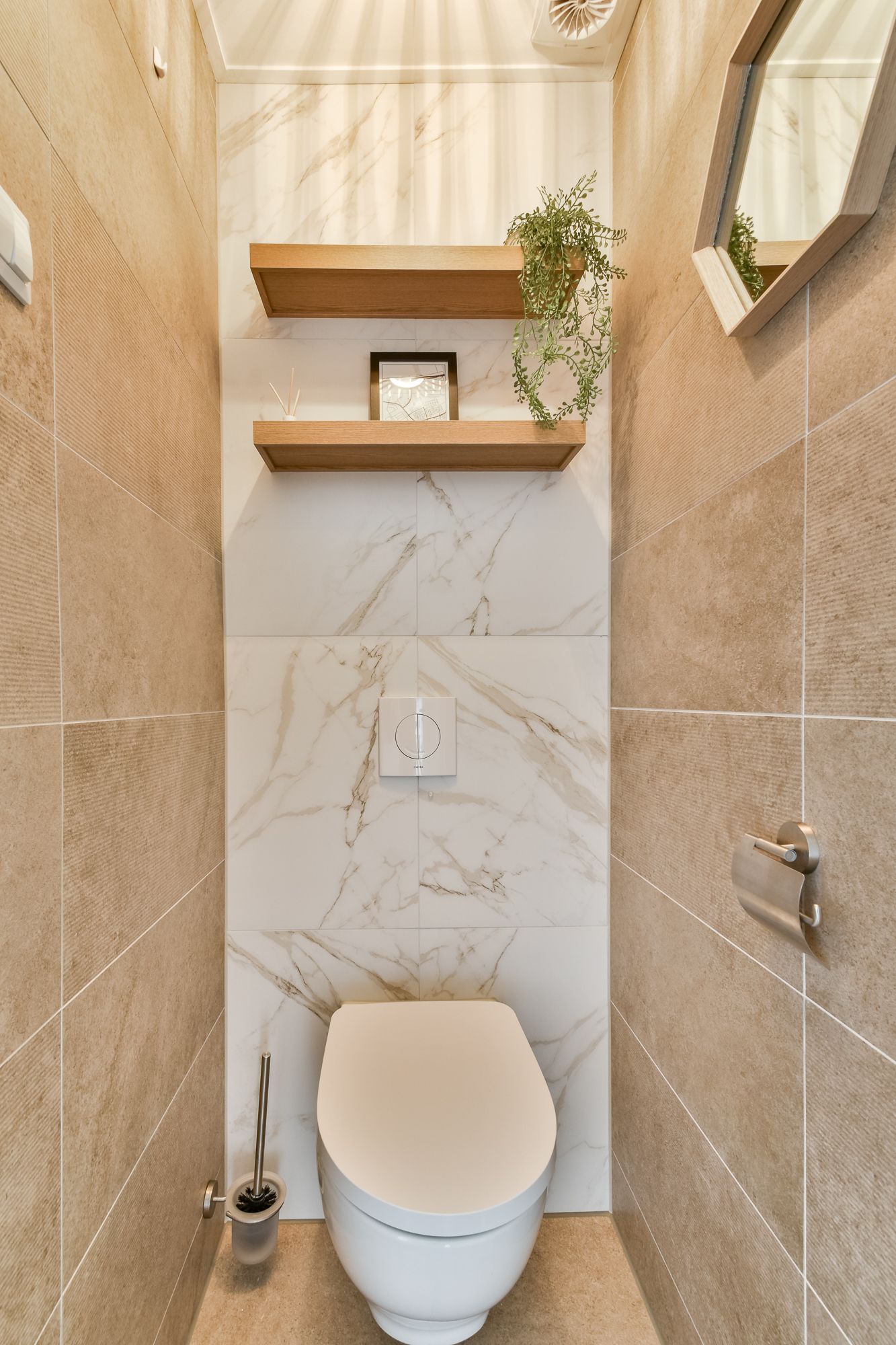 Photo 18 of Frans Halsstraat 5-B