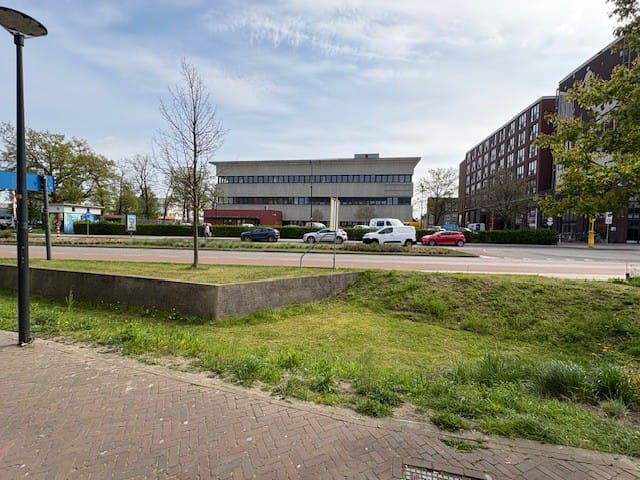 Tussenwoning te koop: Oldenzaalsestraat 99, Enschede