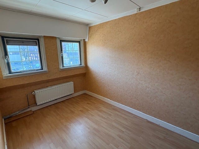 Tussenwoning te koop: Oldenzaalsestraat 99, Enschede