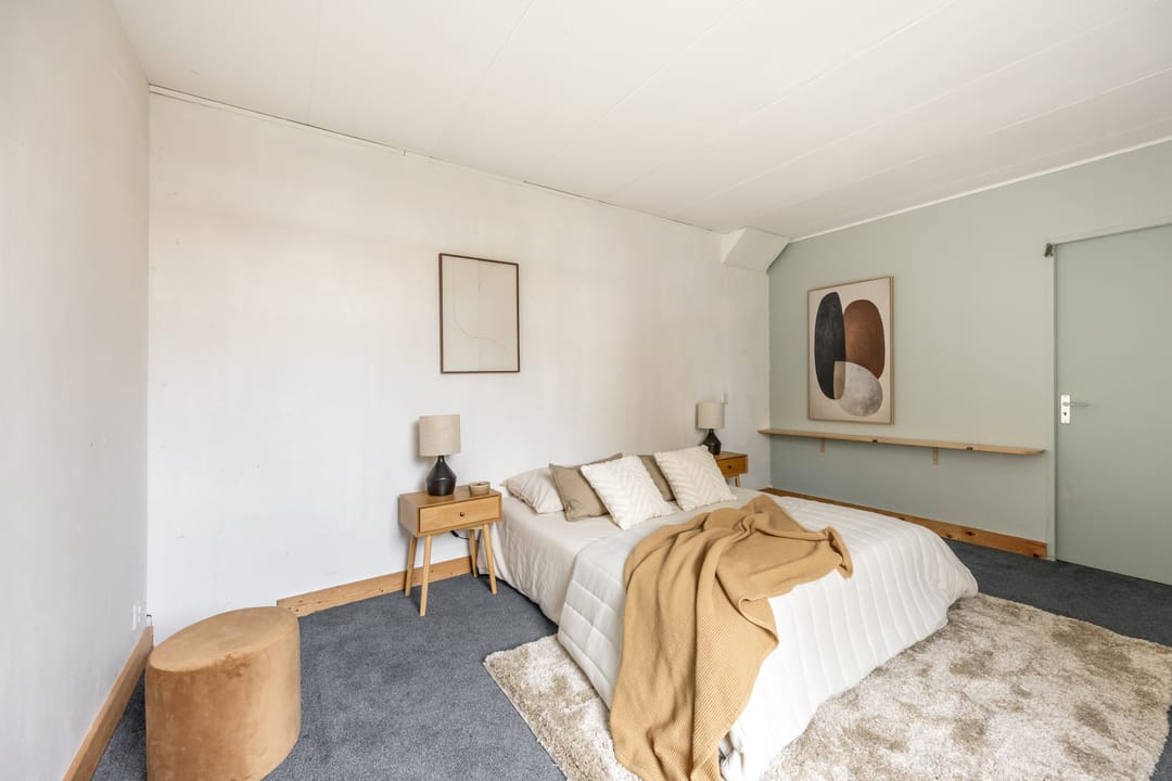 Characteristic ground floor apartment with authentic details in desirable Kleverpark neighborhood — 27