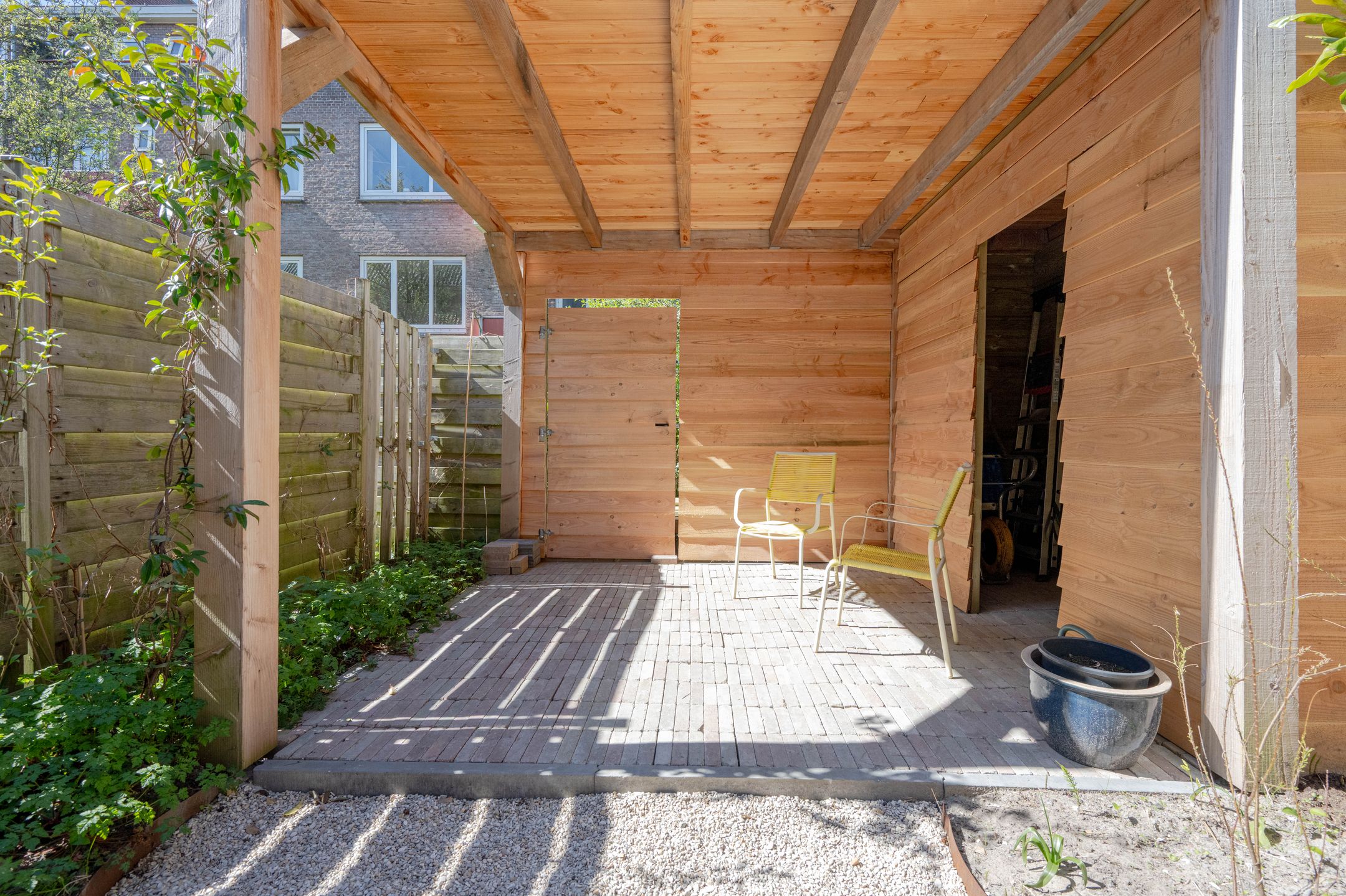 Foto 12 van Nieuwenhoornstraat 105-B