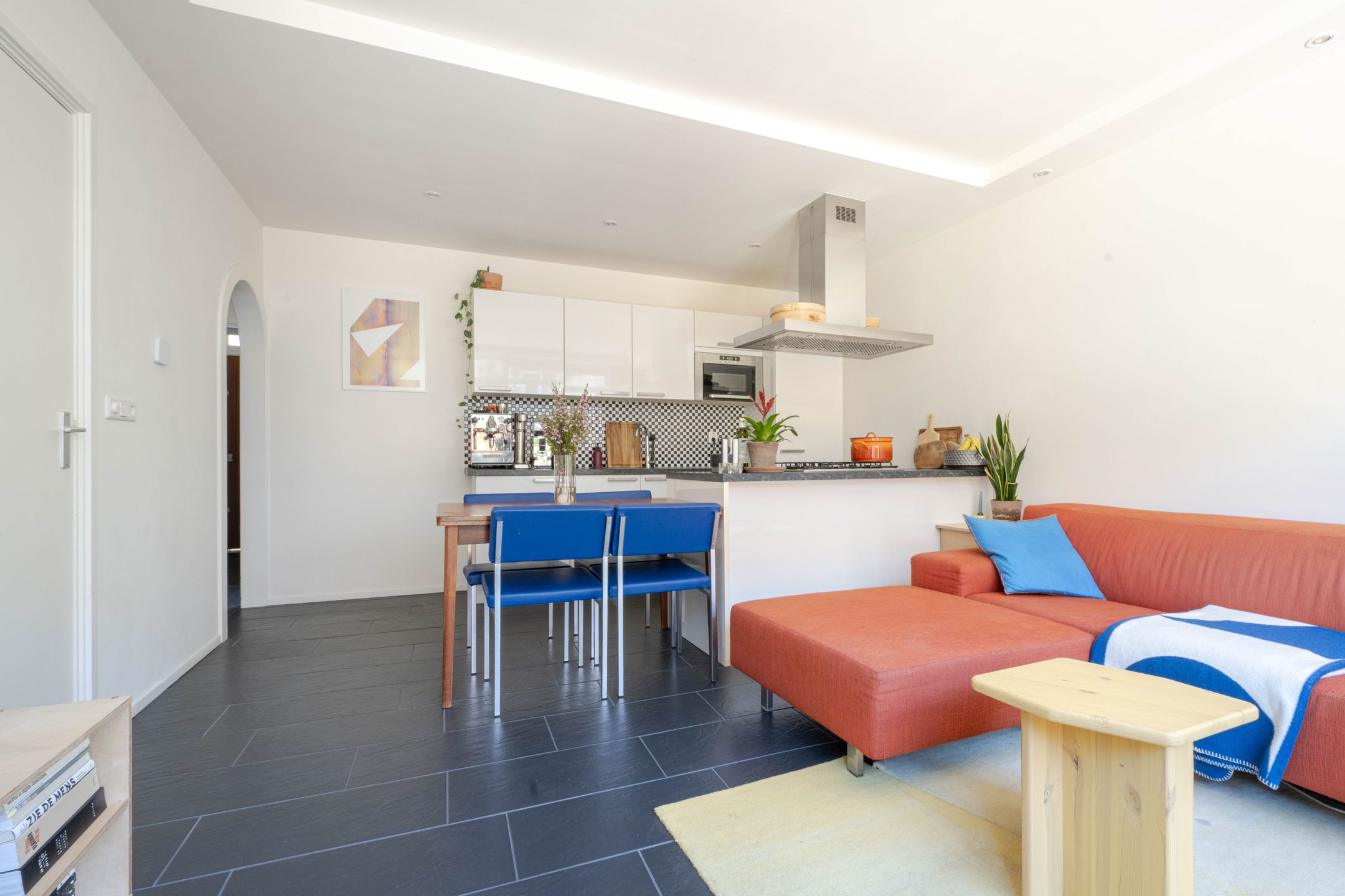 Foto 9 van Nieuwenhoornstraat 105-B