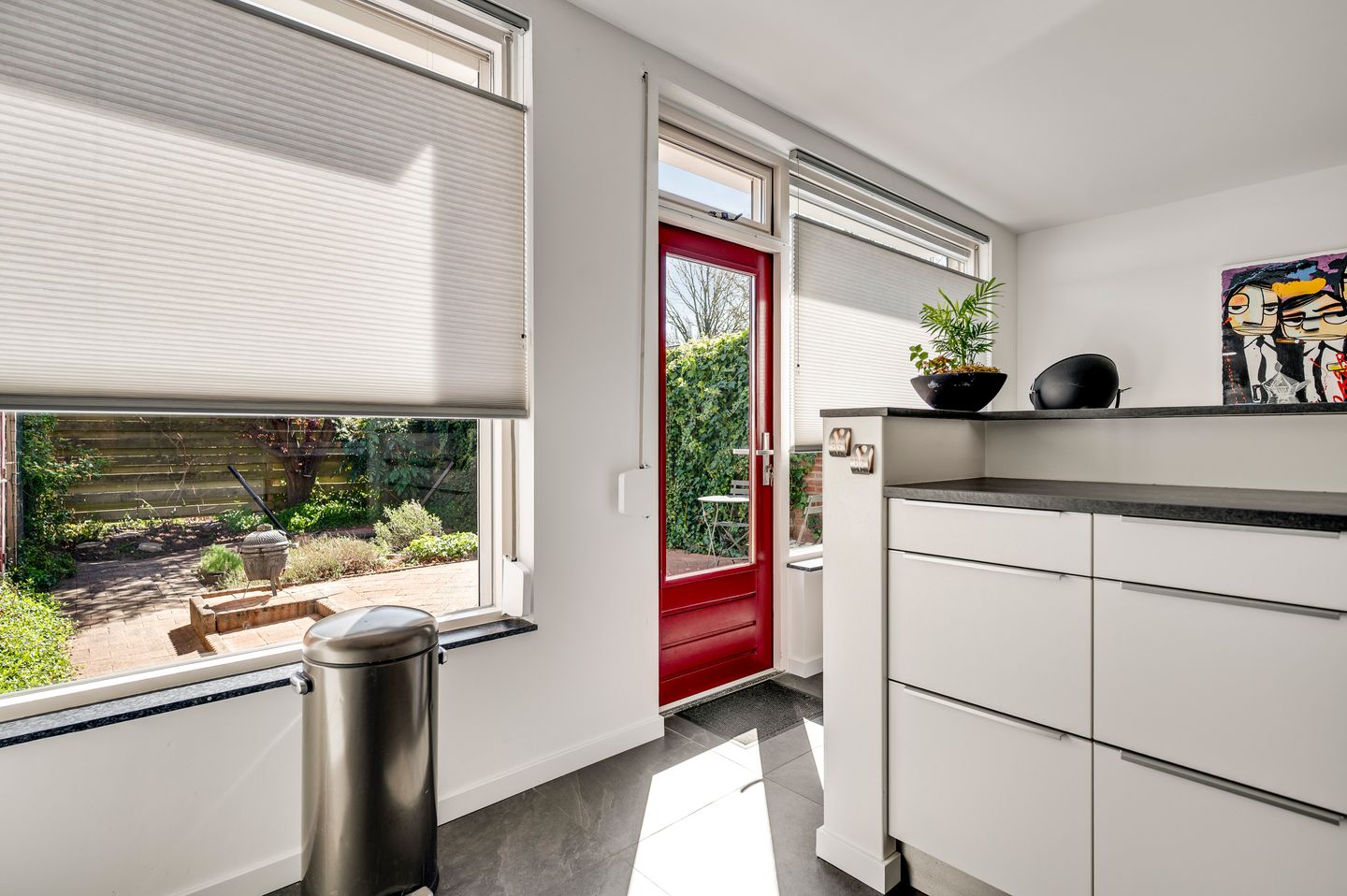 Photo 10 of Erenfriedstraat 7