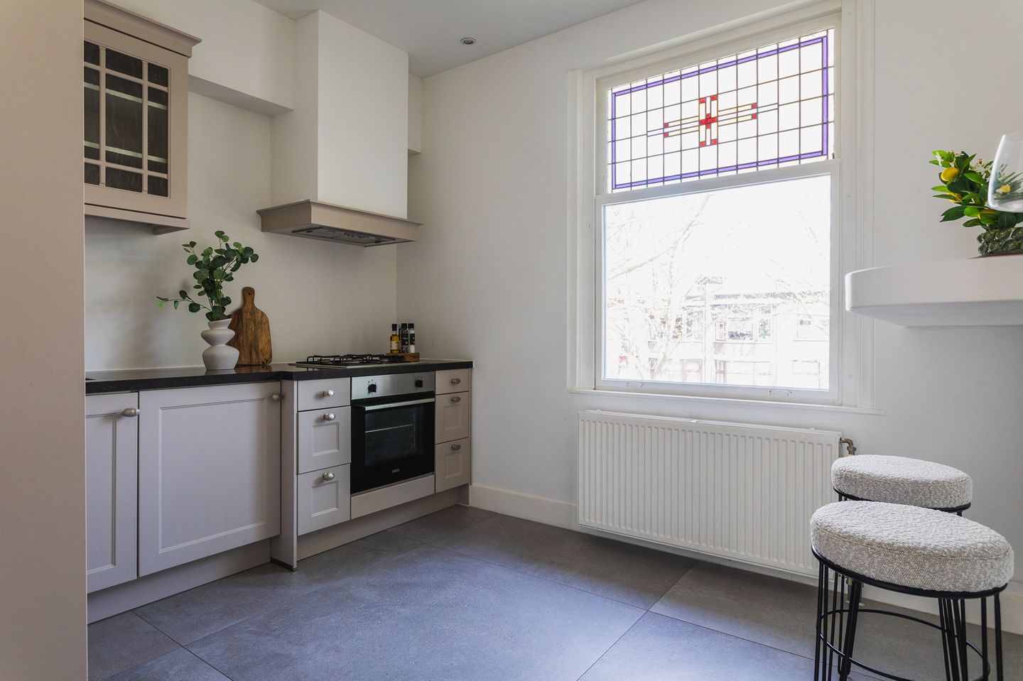 Foto 10 van Caan van Necklaan 106