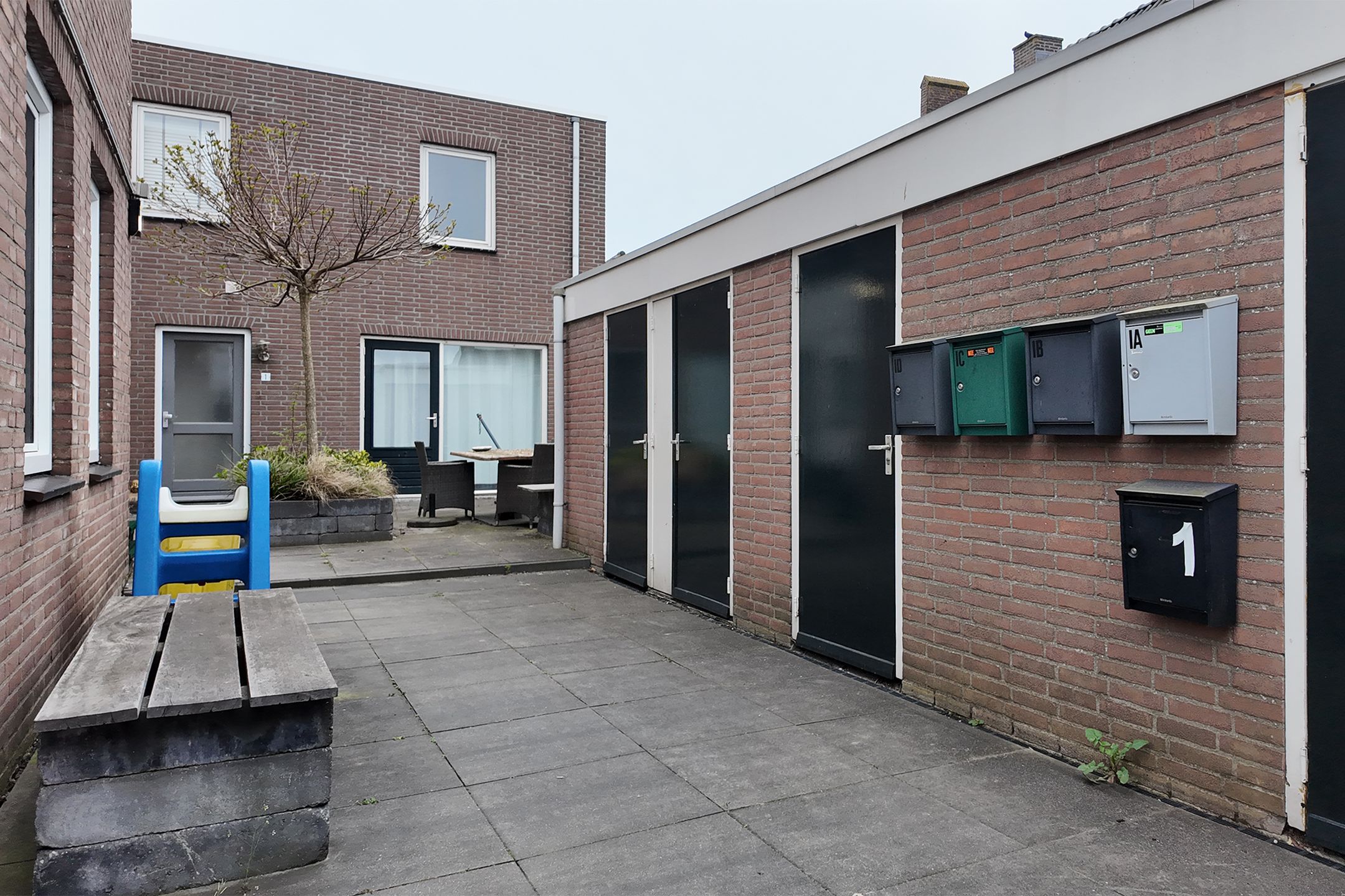 Ground Floor Apartment with Storage in Zevenbergschen Hoek — 30