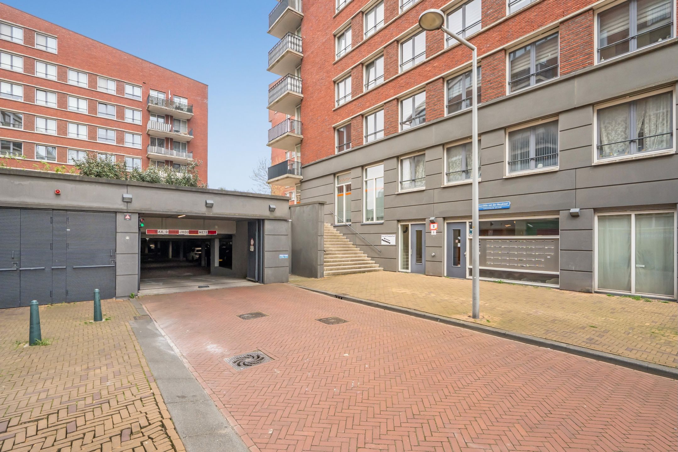 Photo 27 of Harriët Freezerhof 25