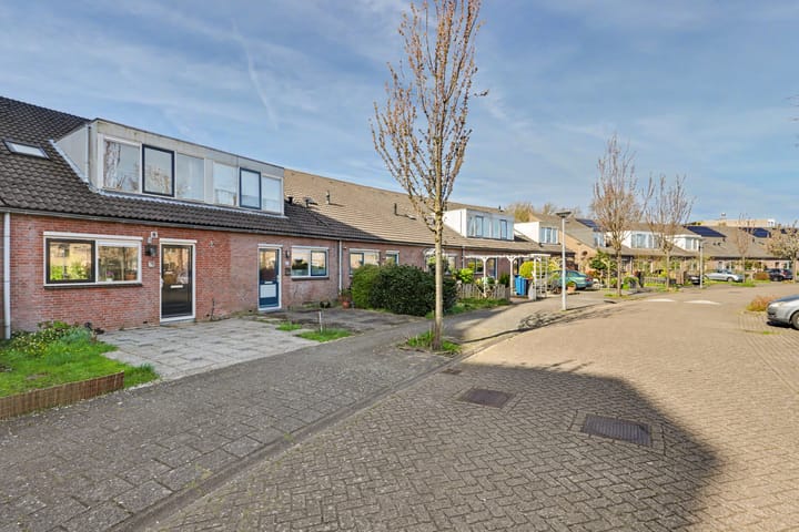 Photo 2 of Belle van Zuylenplein 59