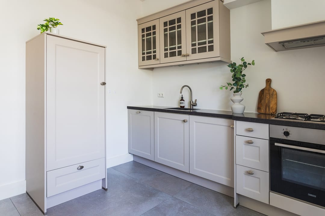 Foto 11 van Caan van Necklaan 106