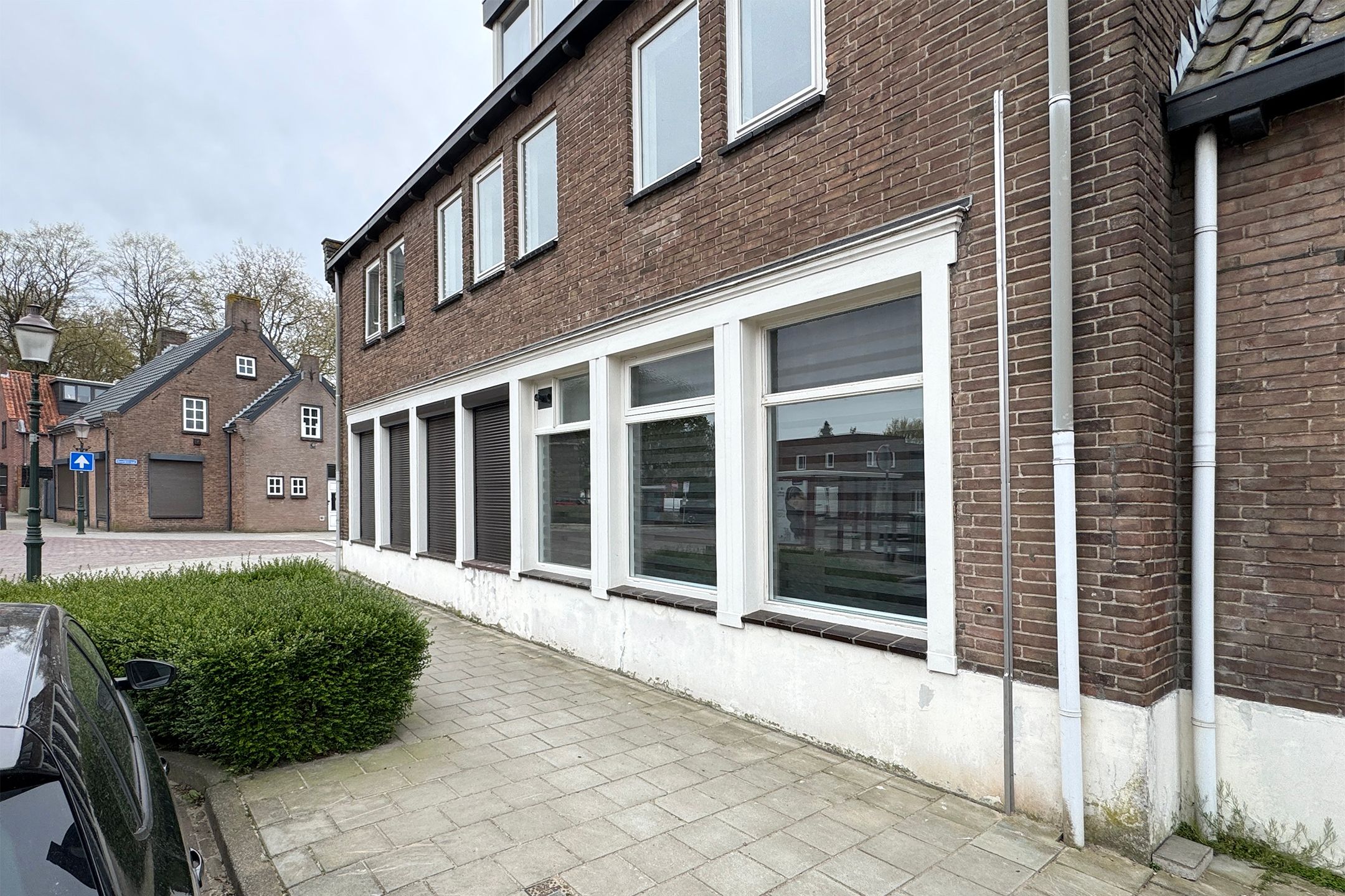 Ground Floor Apartment with Storage in Zevenbergschen Hoek — 33